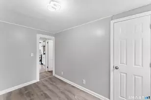 76 Rockville Rd, East Windsor, CT 06016 - Photo 12