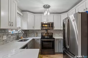 705 Churchill Dr, Newington, CT 06111 - Photo 4