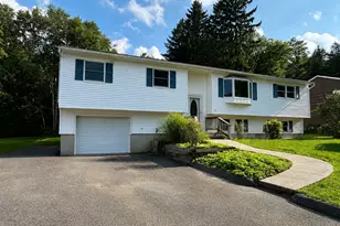 19 Hillside Cir, Brookfield, CT 06804 - Photo 2