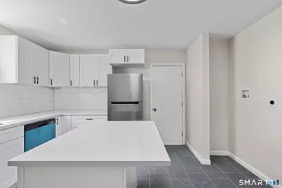 25 Elizabeth Street, Ansonia, CT 06401 - Photo 6