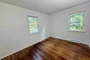 220 Foxon Hill Rd, New Haven, CT 06513 - Photo 10