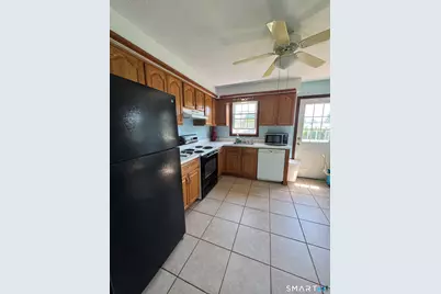 21 Weir Street, Branford, CT 06405 - Photo 10