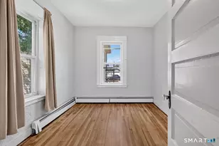21 Edgemere Rd, East Haven, CT 06512 - Photo 10