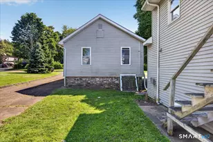 21 Edgemere Rd, East Haven, CT 06512 - Photo 16