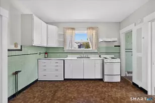 21 Edgemere Rd, East Haven, CT 06512 - Photo 6