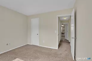 215 Foxwood Ln, Milford, CT 06461 - Photo 12