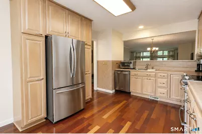 6 Stratford Park #6, Bloomfield, CT 06002 - Photo 8