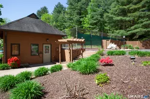 6 Stratford Park, Bloomfield, CT 06002 - Photo 36