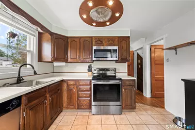 4 Eleanor Road, East Hartford, CT 06118 - Photo 2