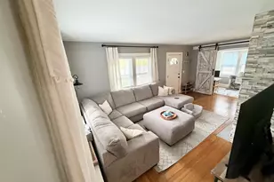 89 Shelton Ave, Shelton, CT 06484 - Photo 8
