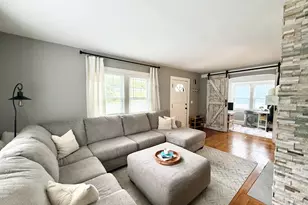 89 Shelton Ave, Shelton, CT 06484 - Photo 6