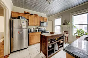 276 Oxford St, Hartford, CT 06105 - Photo 10