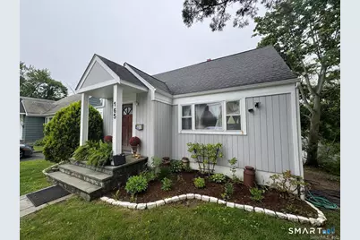 165 Greenfield Drive, Bridgeport, CT 06608 - Photo 4