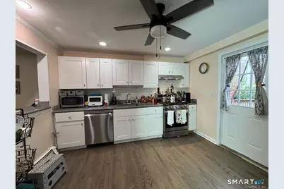 165 Greenfield Drive, Bridgeport, CT 06608 - Photo 24