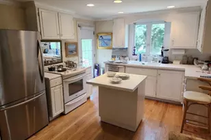 68 Farmingdale Rd, Wethersfield, CT 06109 - Photo 12