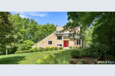 40 Rockledge Drive, Avon, CT 06001 - Photo 2