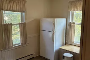 22 Grove St, Norwich, CT 06360 - Photo 6