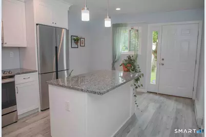 8 Knoll Lane #8, Simsbury, CT 06089 - Photo 6
