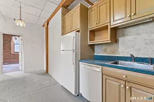 222 Williams St E, Glastonbury, CT 06033 - Photo 6