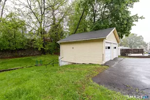 76 Gridley St, Bristol, CT 06010 - Photo 34