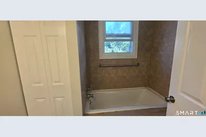 279 Captain Thomas Boulevard #1st Fl, West Haven, CT 06516 - Photo 12