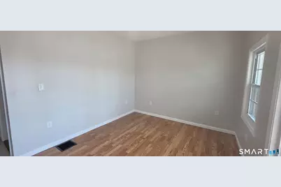 279 Captain Thomas Boulevard #1st Fl, West Haven, CT 06516 - Photo 2
