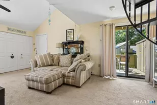 42 Quidnet Ct, Guilford, CT 06437 - Photo 2