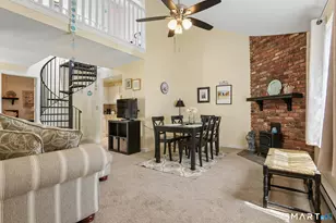 42 Quidnet Ct, Guilford, CT 06437 - Photo 6