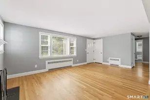314 W Hill Rd, Newington, CT 06111 - Photo 10