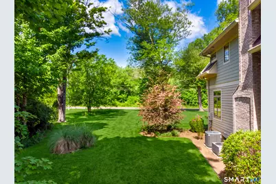 116 North Main Street, East Granby, CT 06026 - Photo 6