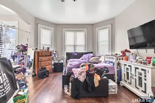 196 Blatchley Ave, New Haven, CT 06513 - Photo 24