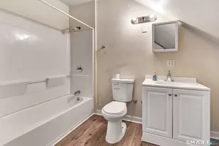 196 Blatchley Ave, New Haven, CT 06513 - Photo 34