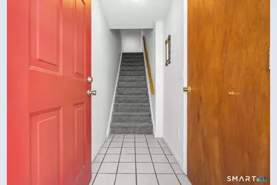 39 Commodore Commons #39, Derby, CT 06418 - Photo 2