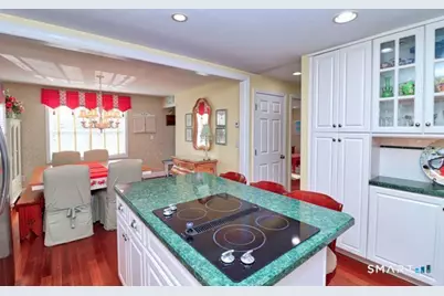 18 Corsino Avenue, Old Lyme, CT 06371 - Photo 8