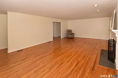 10 Coughlin Road, Manchester, CT 06040 - Photo 8