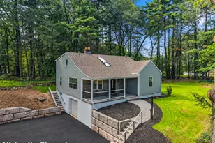 537 Bushy Hill Rd, Simsbury, CT 06070 - Photo 2