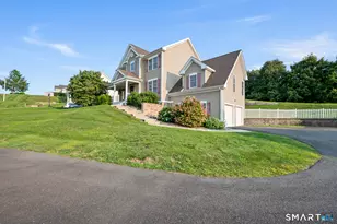 5 Rolling Hills Dr, Seymour, CT 06483 - Photo 4