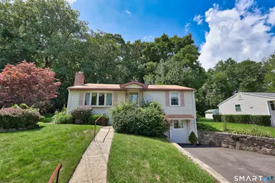 14 Richard Lane, Prospect, CT 06712 - Photo 2