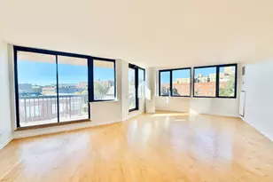 25 Forest St, Stamford, CT 06901 - Photo 4