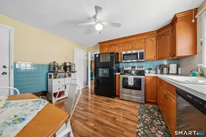 185 Oakland Street, Stratford, CT 06615 - Photo 6