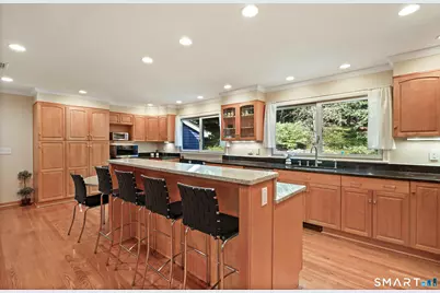 1171 Riverbank Road, Stamford, CT 06903 - Photo 6