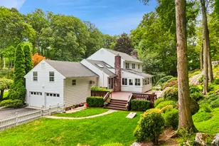 70 Chestnut Hill Ln, Stamford, CT 06903 - Photo 34
