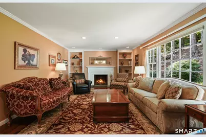 70 Chestnut Hill Lane, Stamford, CT 06903 - Photo 16