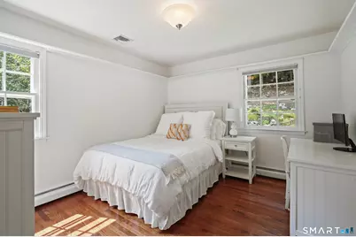 70 Chestnut Hill Lane, Stamford, CT 06903 - Photo 22