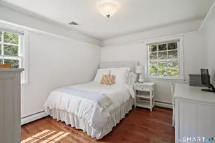 70 Chestnut Hill Ln, Stamford, CT 06903 - Photo 22