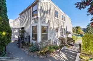 24 Stevens Pl, Rocky Hill, CT 06067 - Photo 2