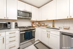 121 Florence Rd, Branford, CT 06405 - Photo 16
