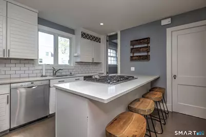 1 Nash Place, Stamford, CT 06906 - Photo 8