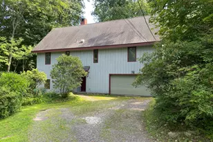 26 Eastwood Dr, Branford, CT 06405 - Photo 1
