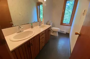 26 Eastwood Dr, Branford, CT 06405 - Photo 14